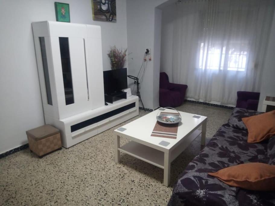 Tahalia 3 Apartament